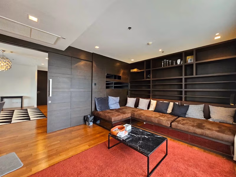 1 Bed Condo for Rent and Sale in Sathon
