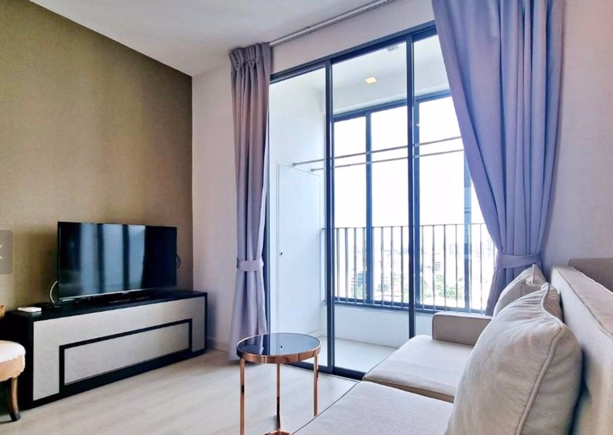 Condo for Rent at Ideo Mobi Sukhumvit 81 - Image 1