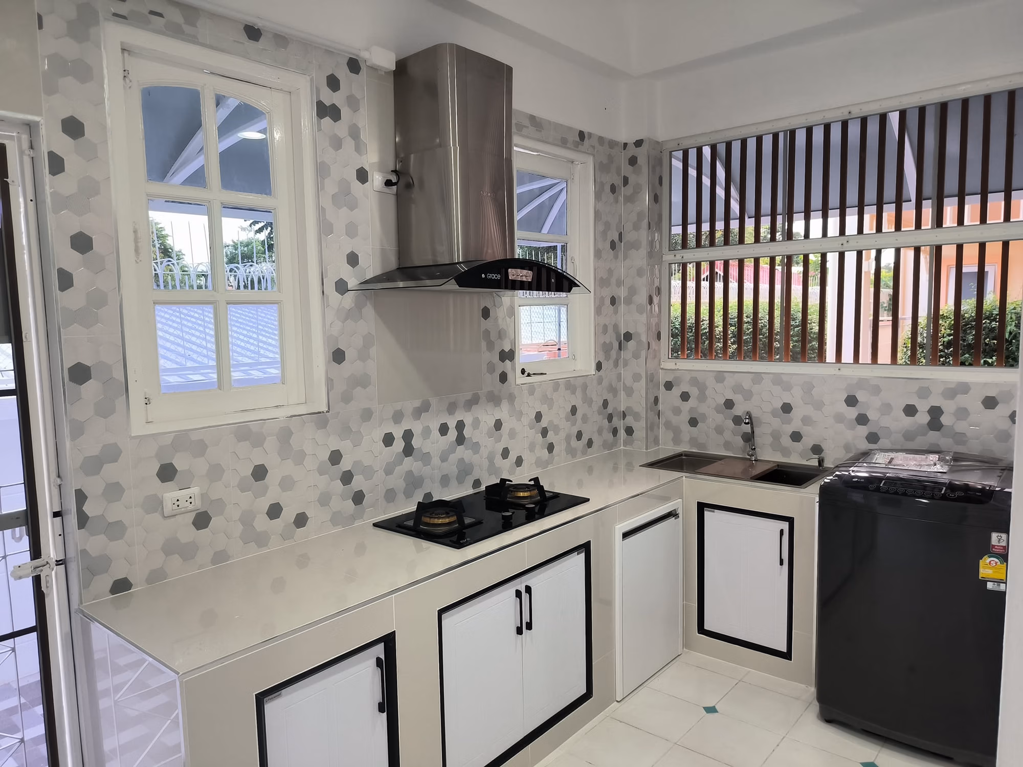 3 Bed House for Rent in Mueang Chiang Mai - Image 5