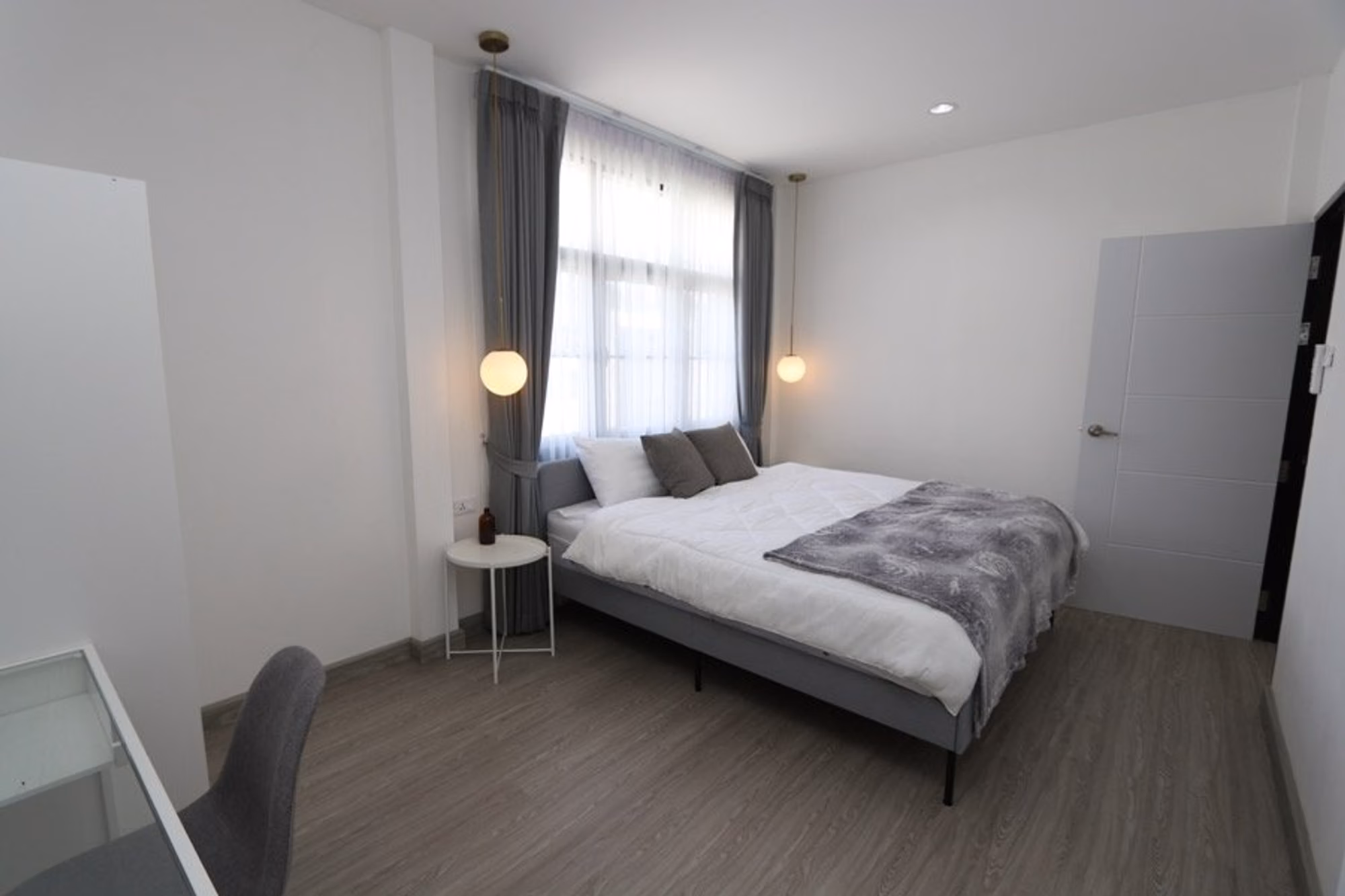 Detached House - Image 12