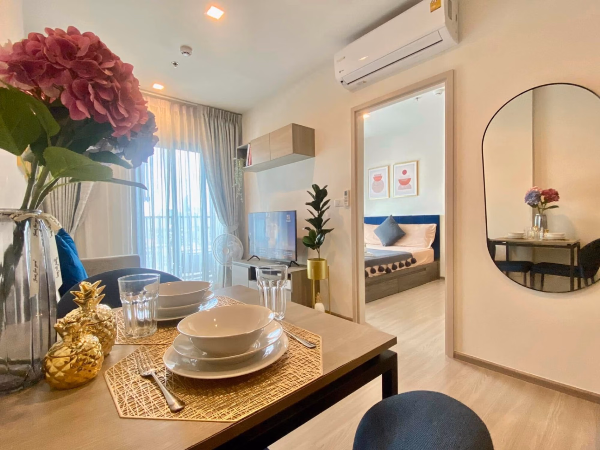 1 ห้องนอน คอนโด สำหรับ ขาย ใน Huai Khwang - Image 2