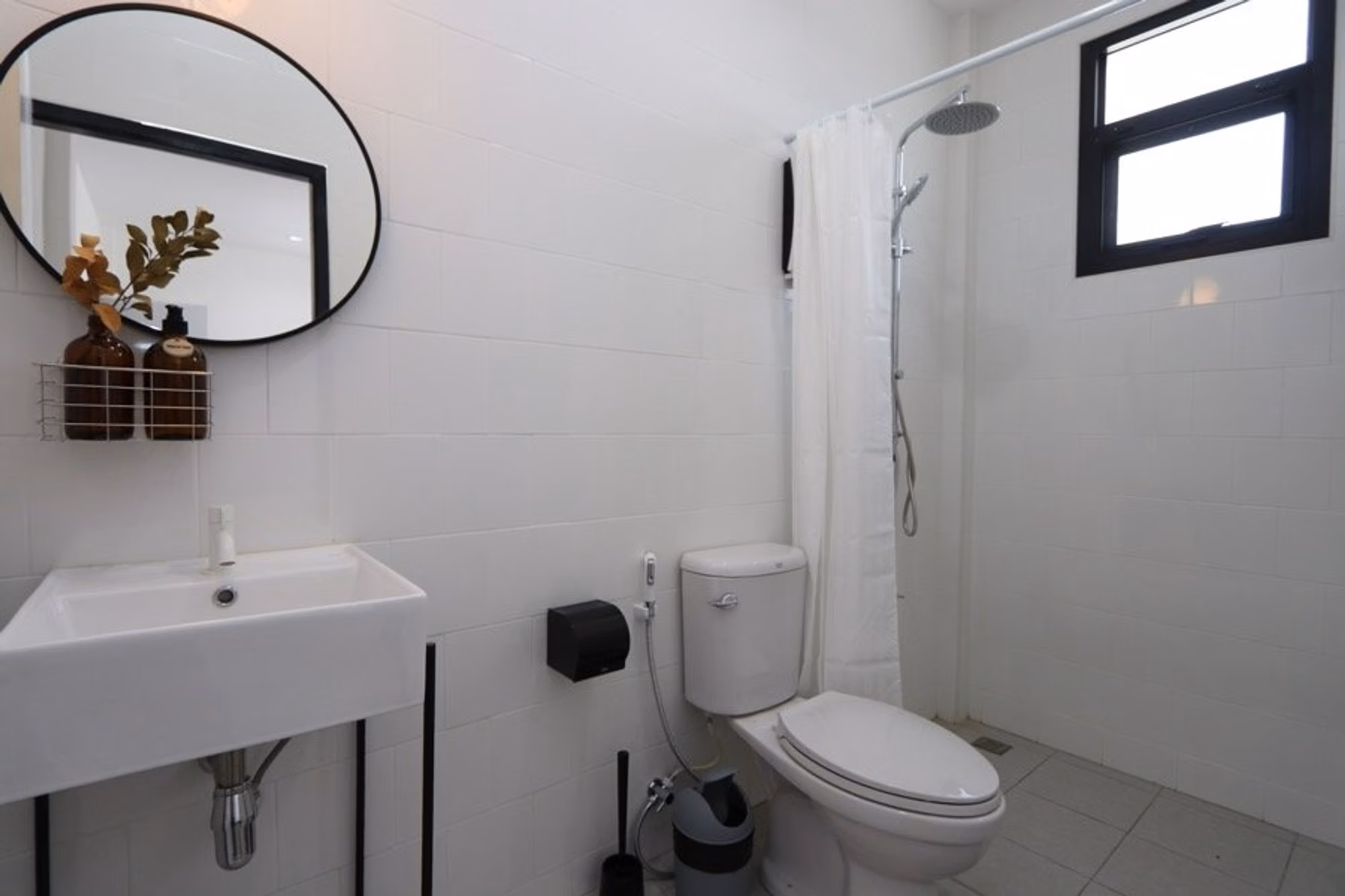 Detached House - Image 11