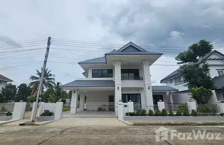 3 Bedroom House - Image 20
