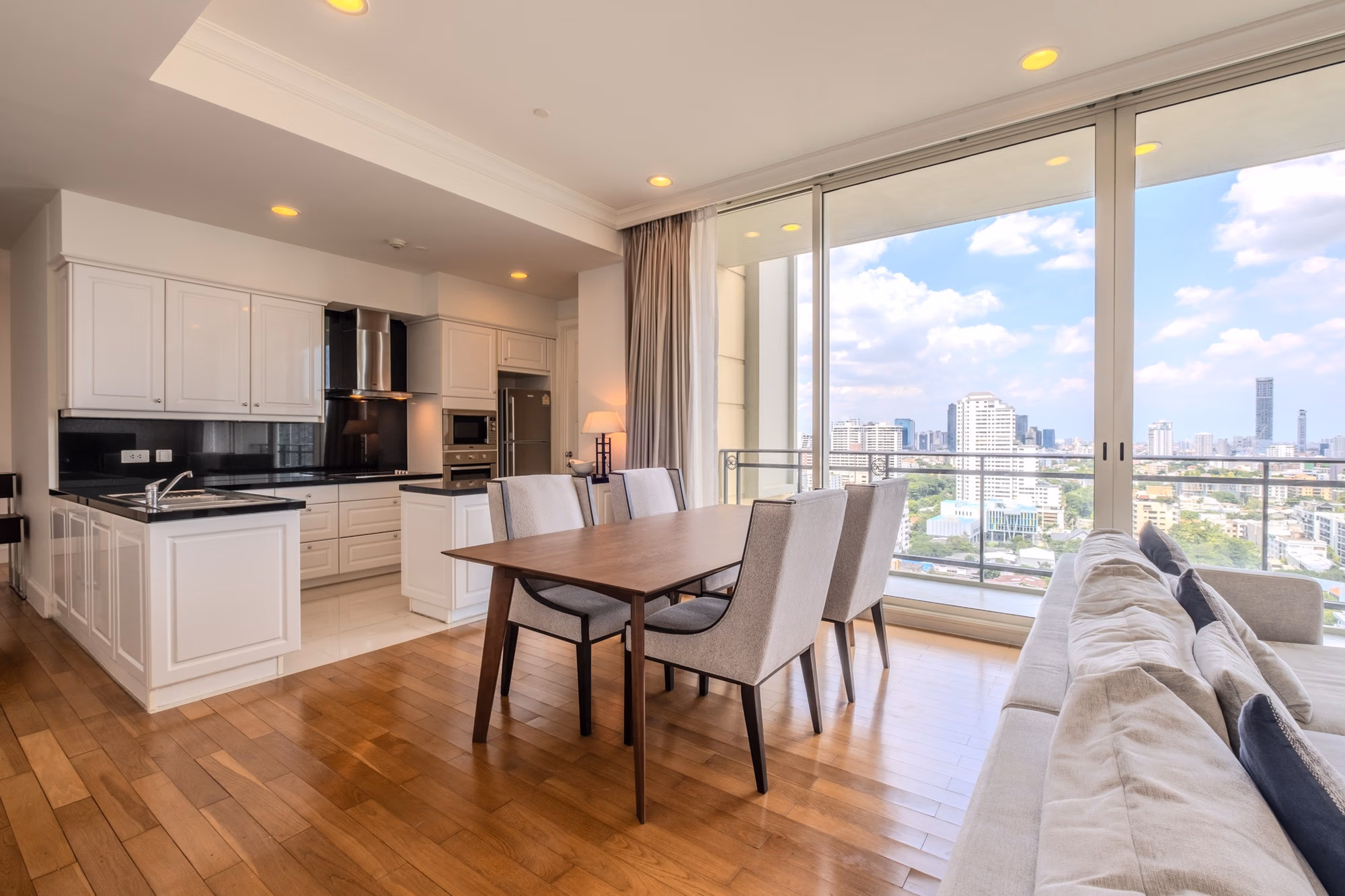 Condo - Image 5