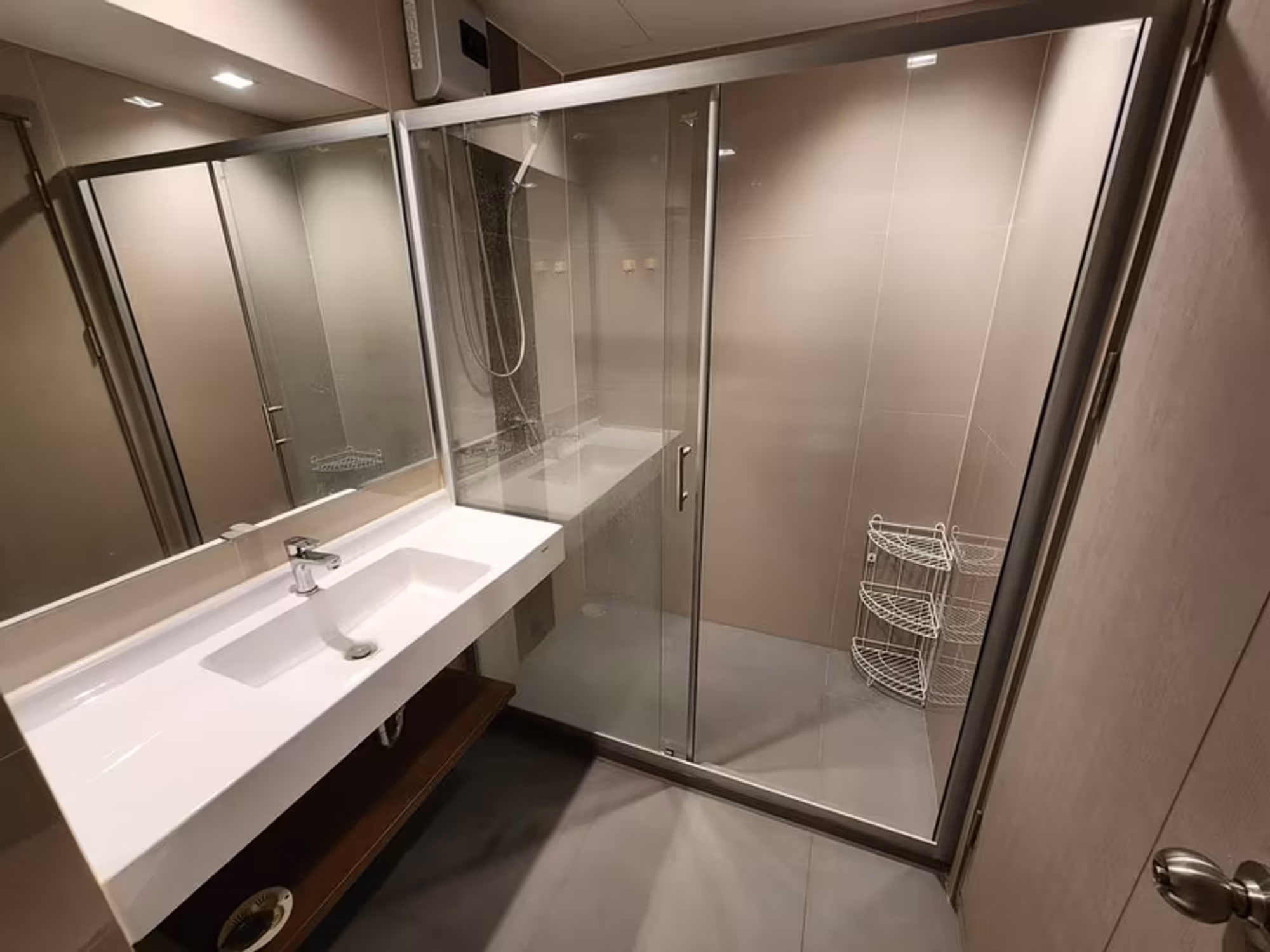 1 Bedroom Condo - Image 2