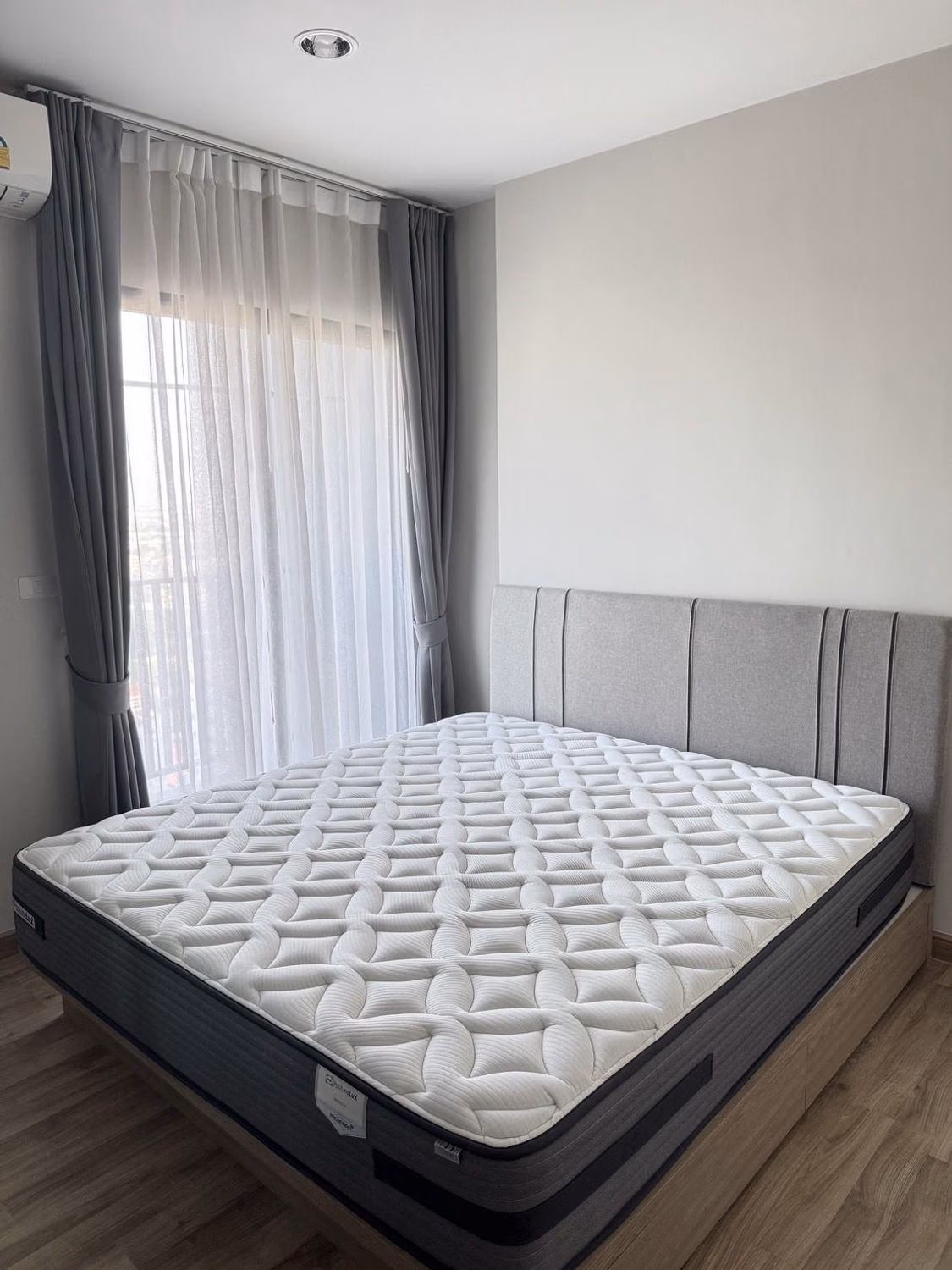 1 Bed Condo for Sale in Mueang Samut Prakan - Image 2