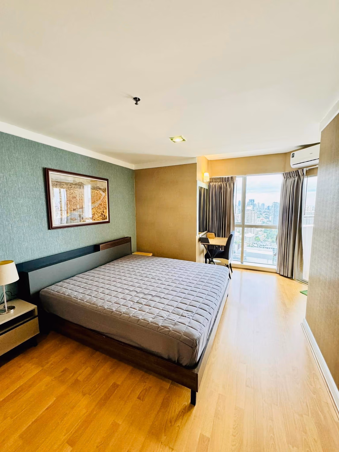 2 Bed Condo for Rent in Khlong Toei - Image 3