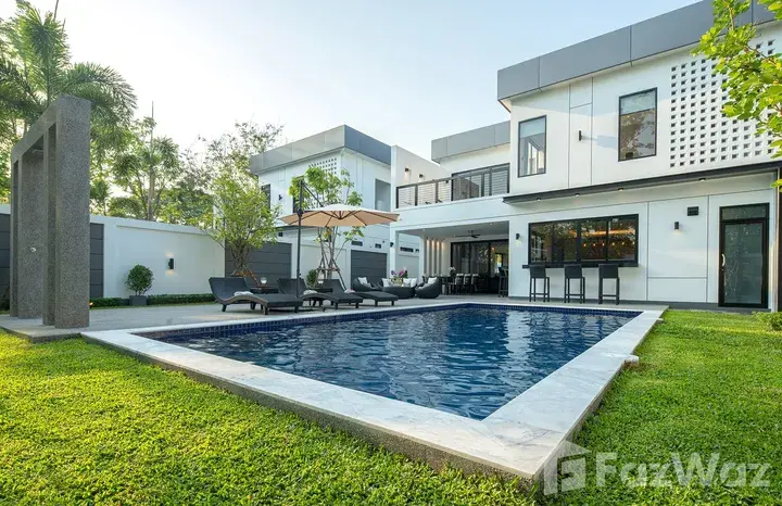 3 Bedroom House - Image 17