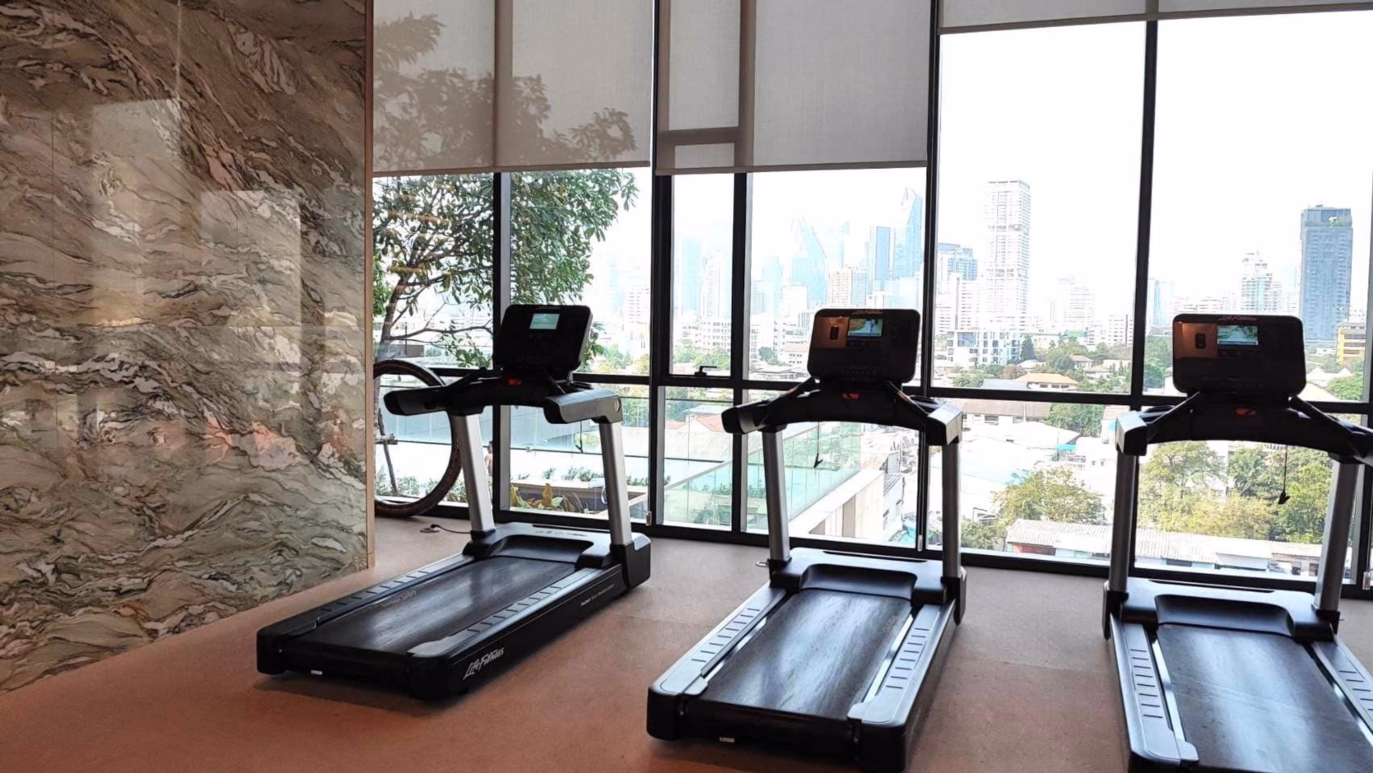 1 Bed Condo for Sale in Khlong Toei - Image 6