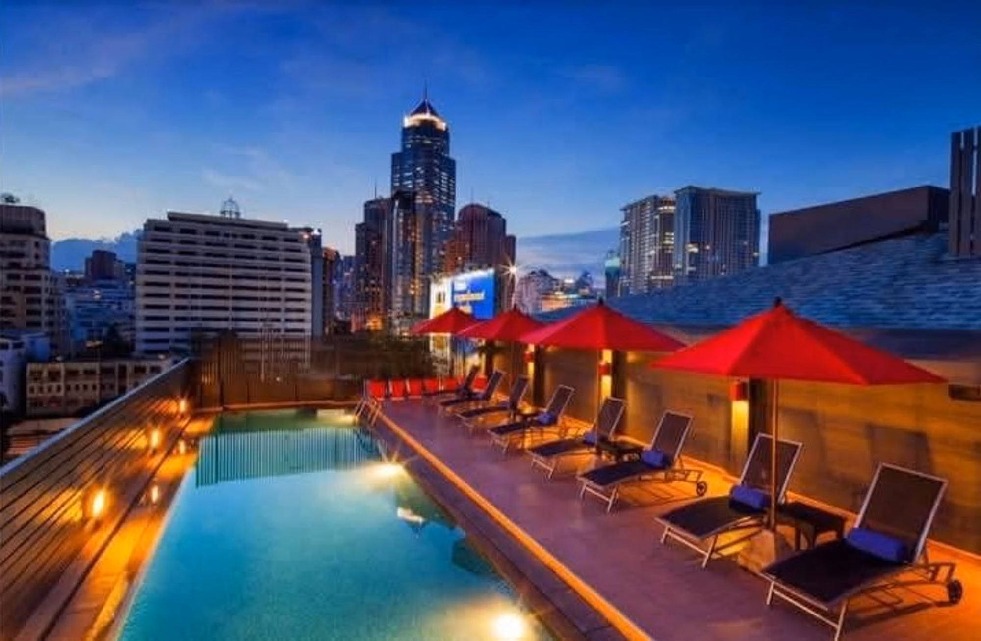 42 Bed Commercial for Sale in Khlong Toei - Image 3 42 Bed Commercial for Sale in Khlong Toei - Image 3