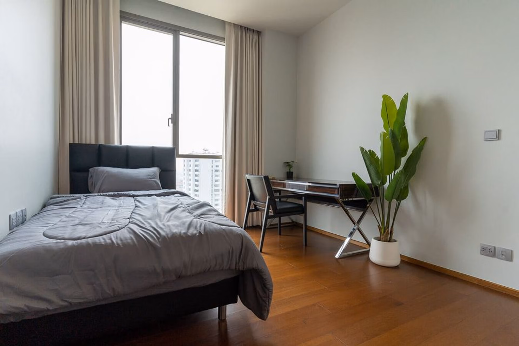 Condo - Image 8