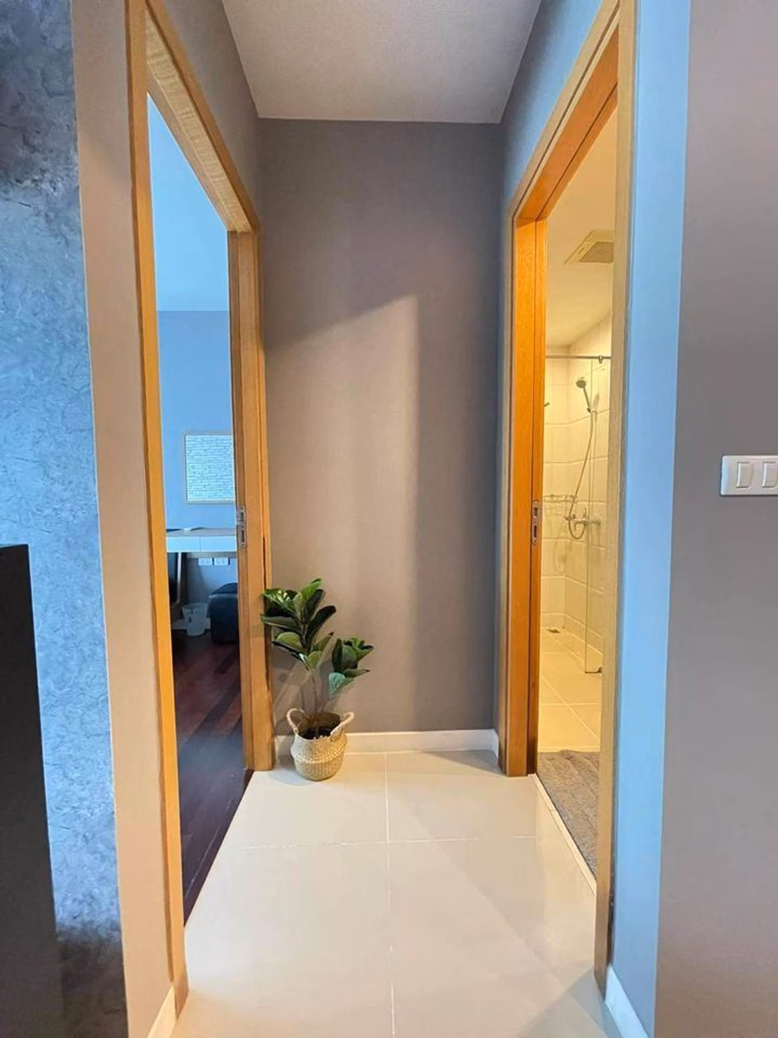 Condo for Rent at Circle Condominium - Image 6