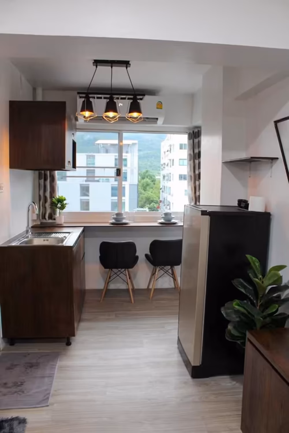 Condo - Image 7
