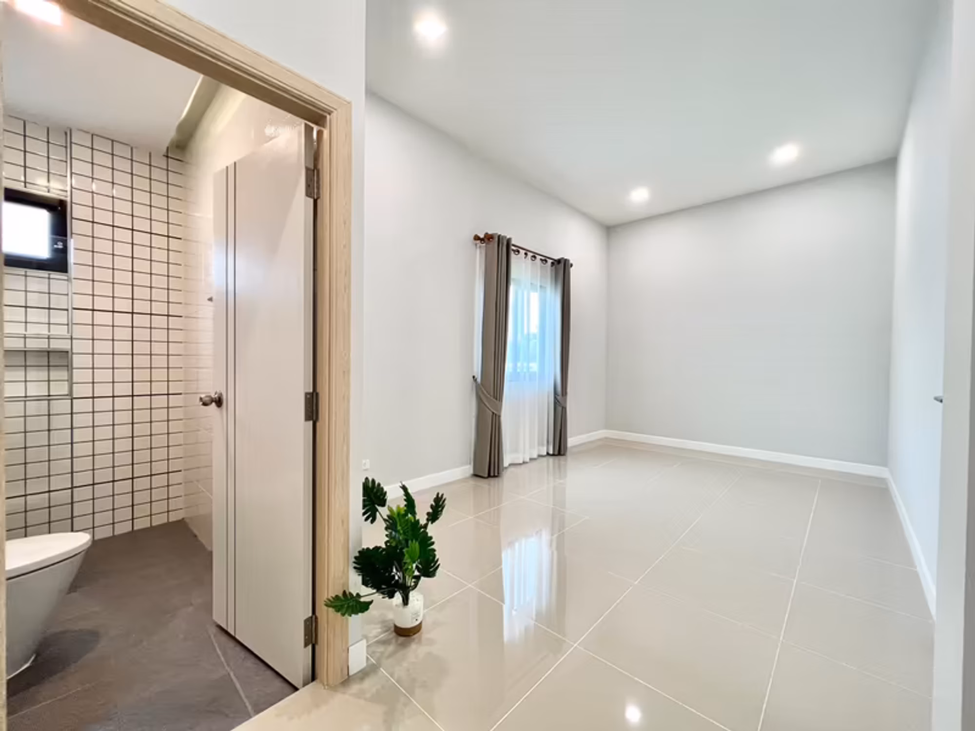 3 Bedroom House - Image 13