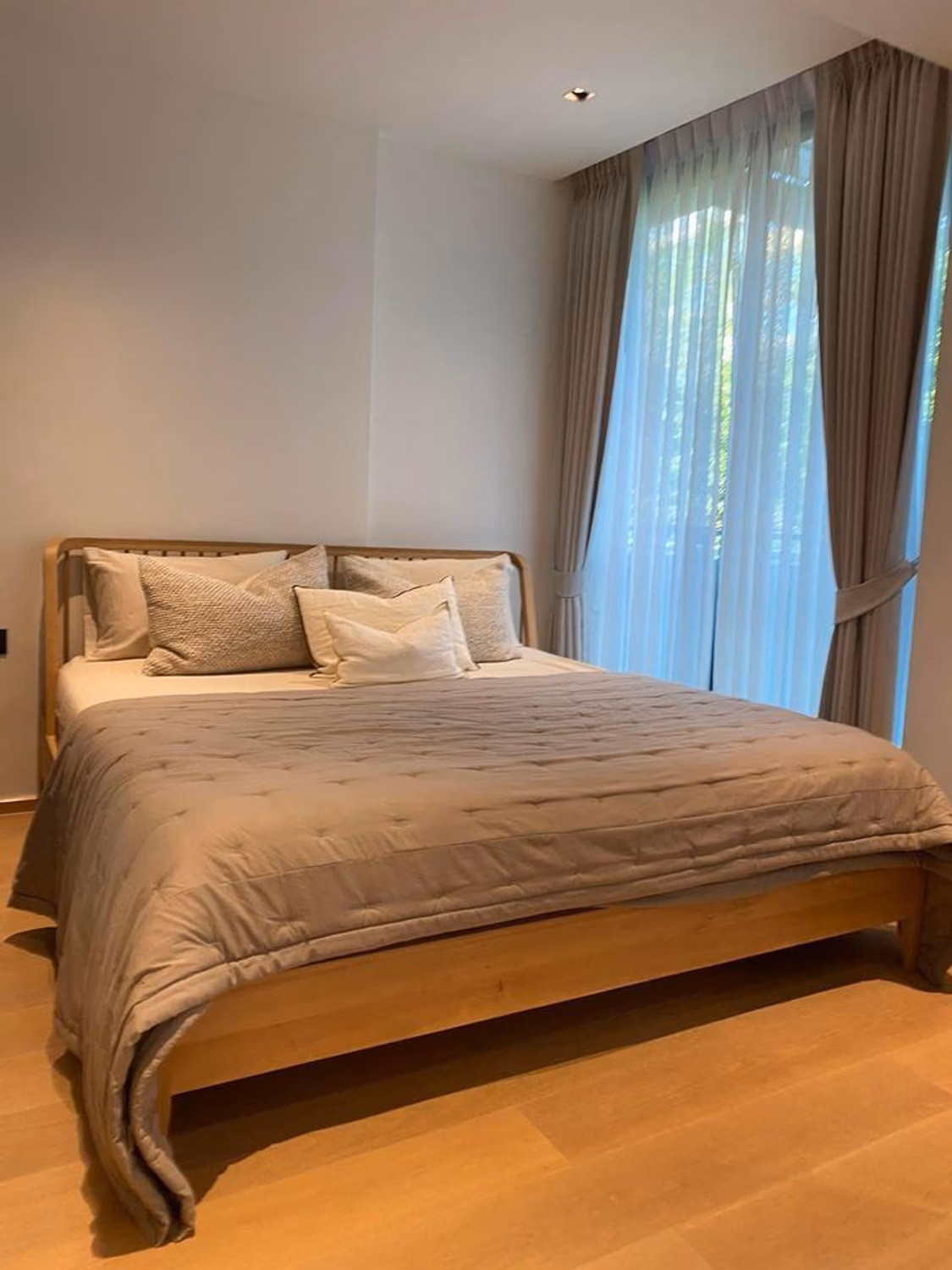 1 Bedroom Condo - Image 4