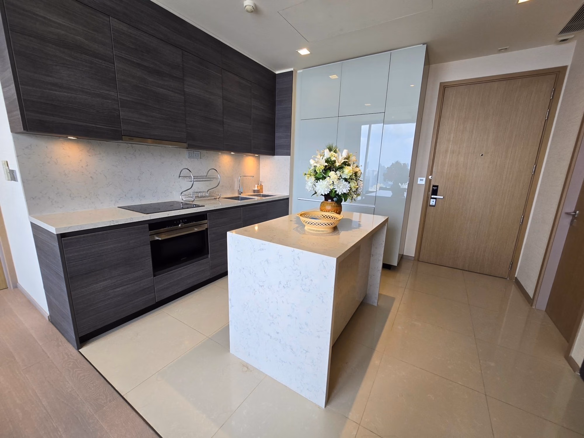 2 Bed Condo for Sale in Watthana - Image 2