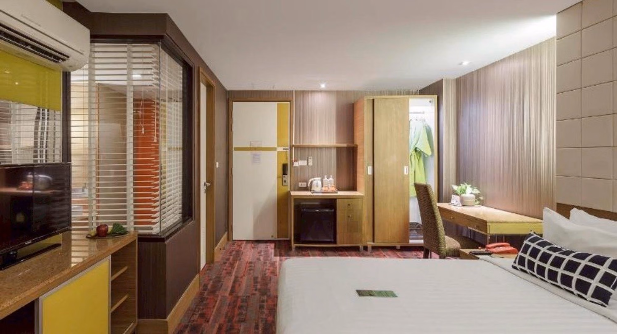 70 Bed Commercial for Rent in Ratchathewi - Image 7