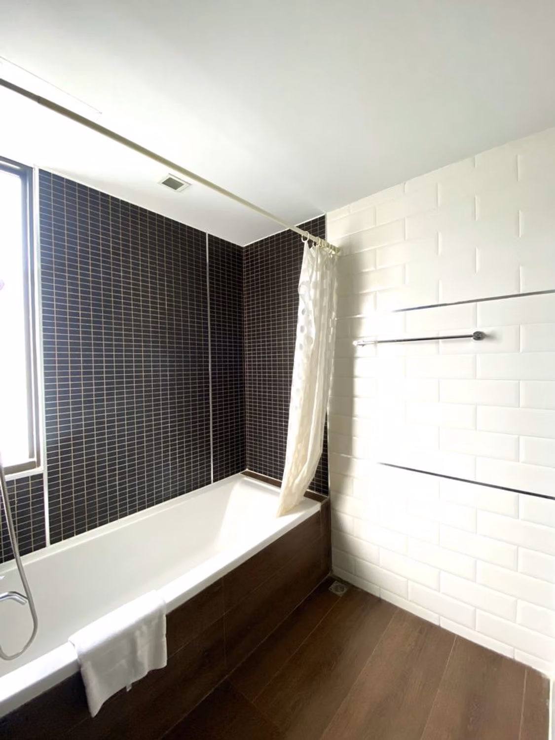 1 Bed Condo for Rent in Khlong Toei - Image 7