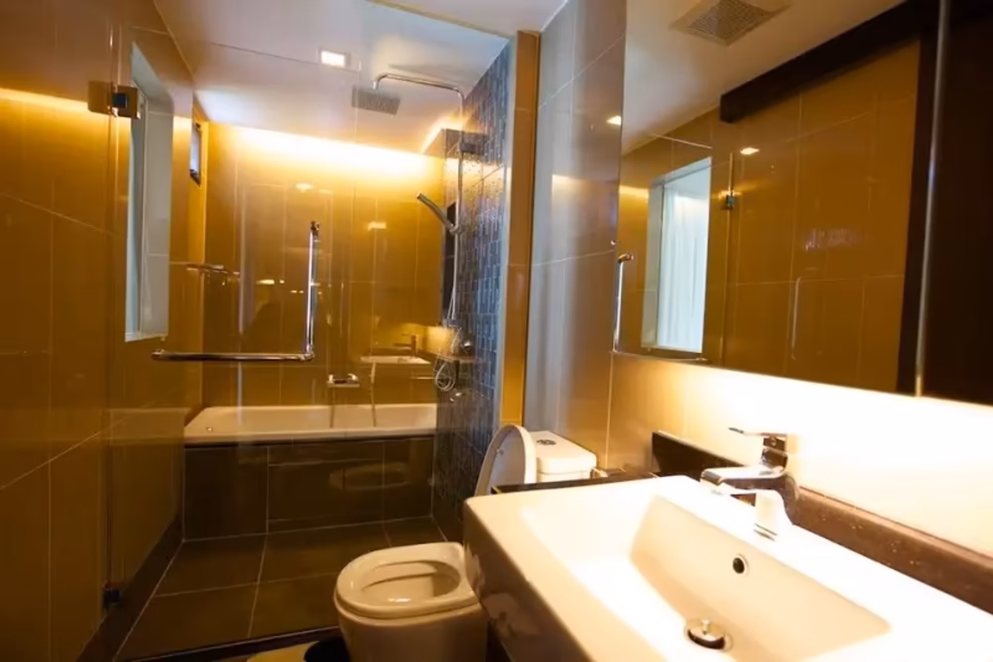 1 Bedroom Condo - Image 3