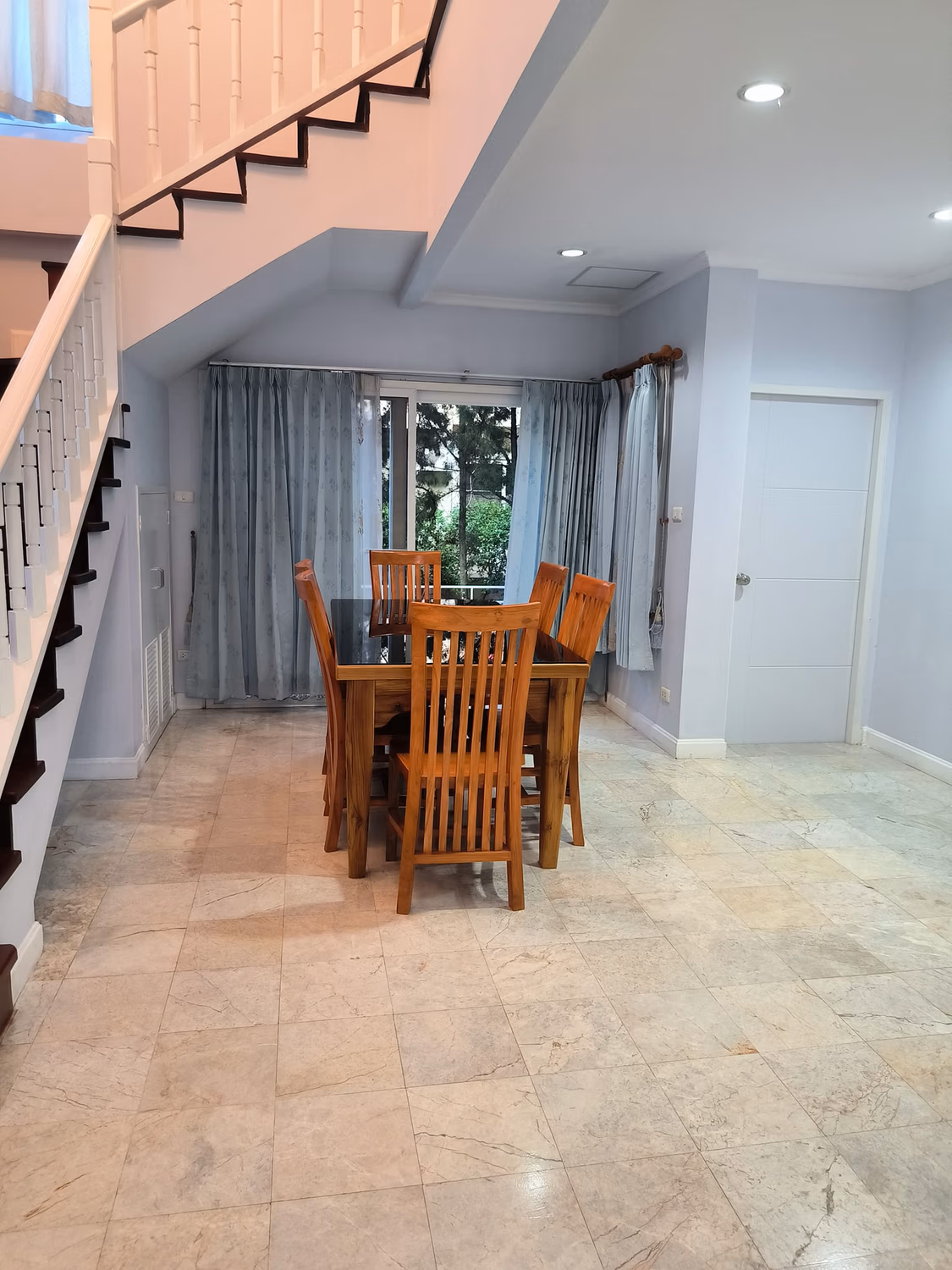 3 Bed House for Rent in Mueang Chiang Mai - Image 2