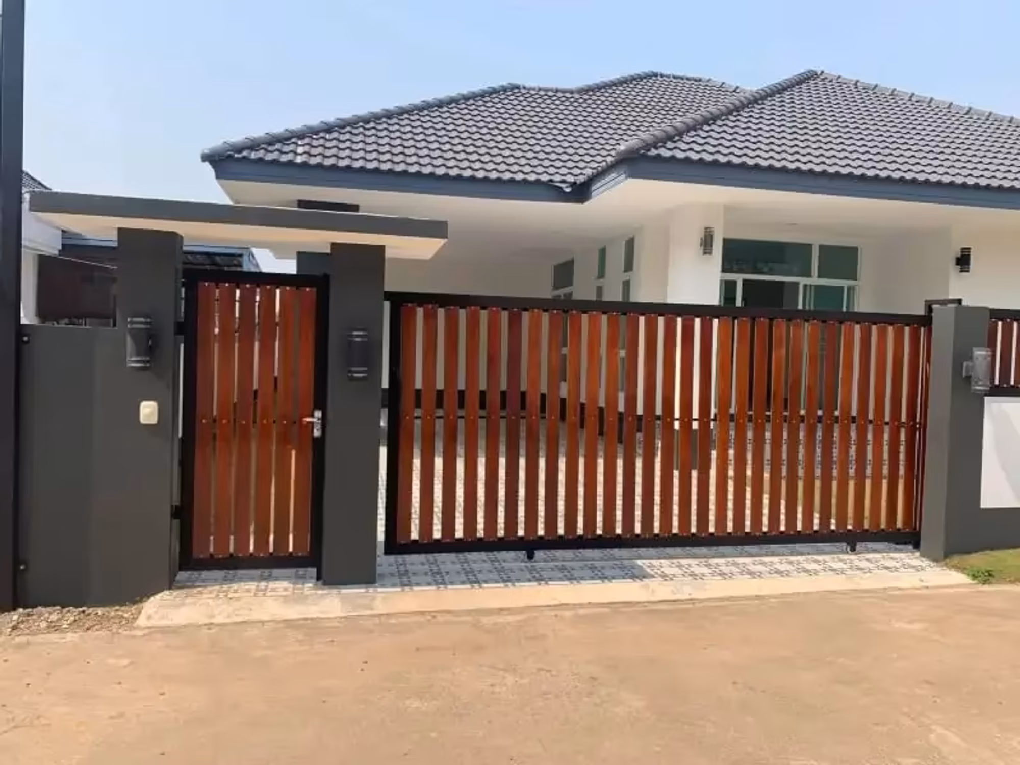 3 Bedroom House - Image 5