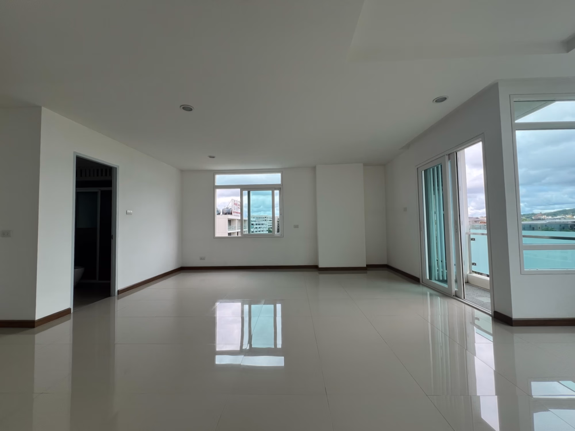2 Bed Condo for Sale in Mueang Chiang Mai - Image 2