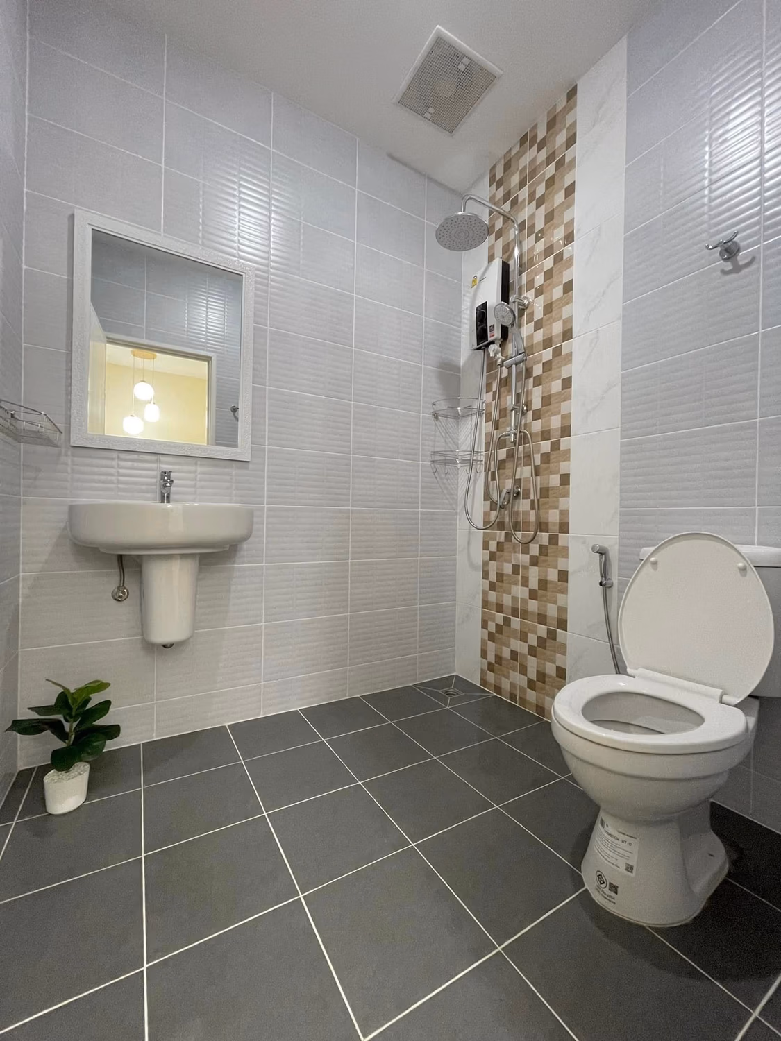2 Bed Townhouse for Rent in Mueang Chiang Mai - Image 11