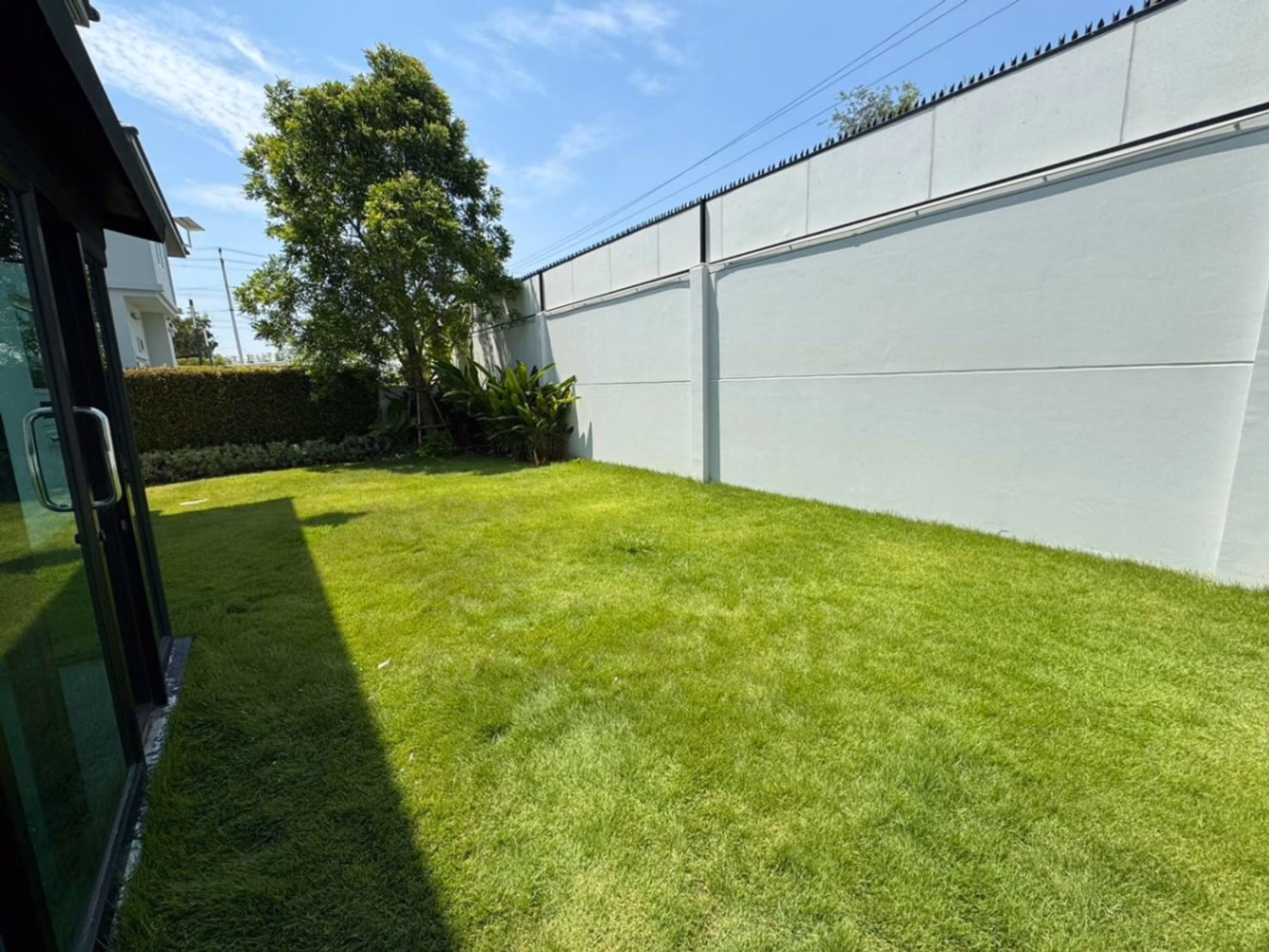 4 Bed House for Rent in Prawet - Image 10