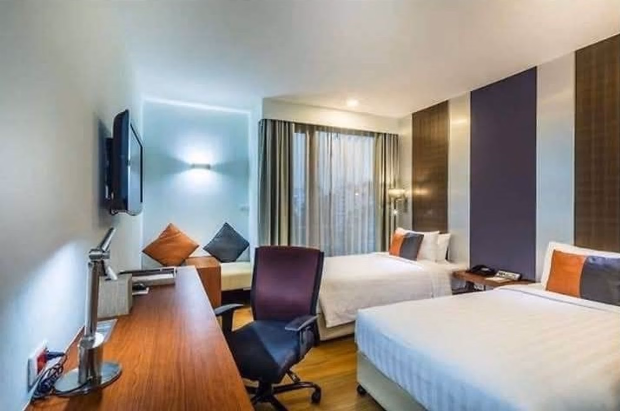 42 Bed Commercial for Sale in Khlong Toei - Image 7