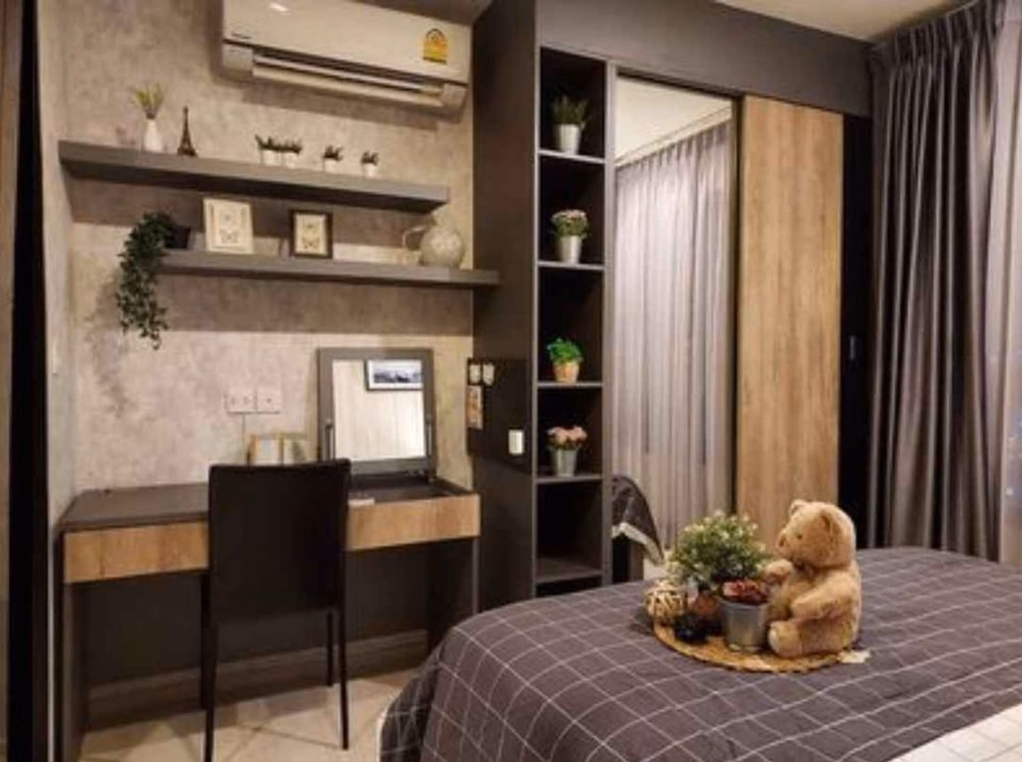 Condo for Rent at Life Asoke - Image 2