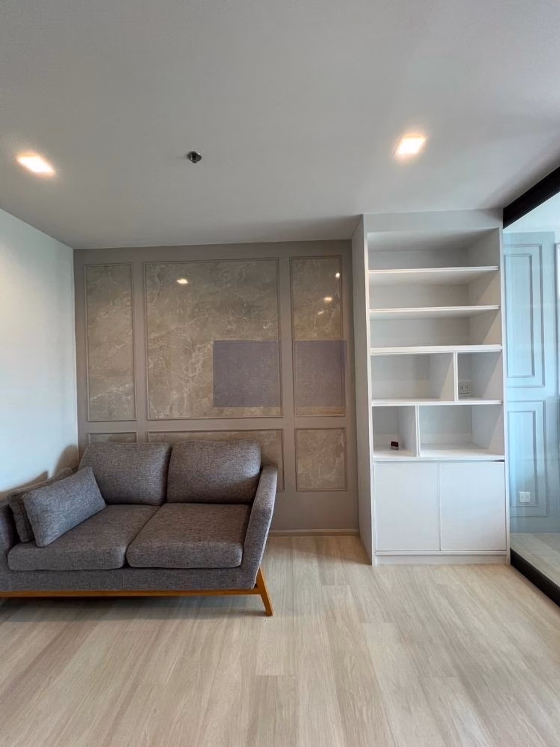 1 Bed Condo for Rent  Near Phloen Chit BTS - Image 2