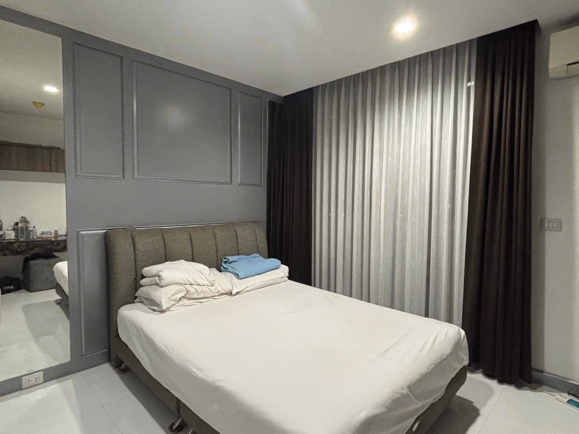 Condo - Image 1