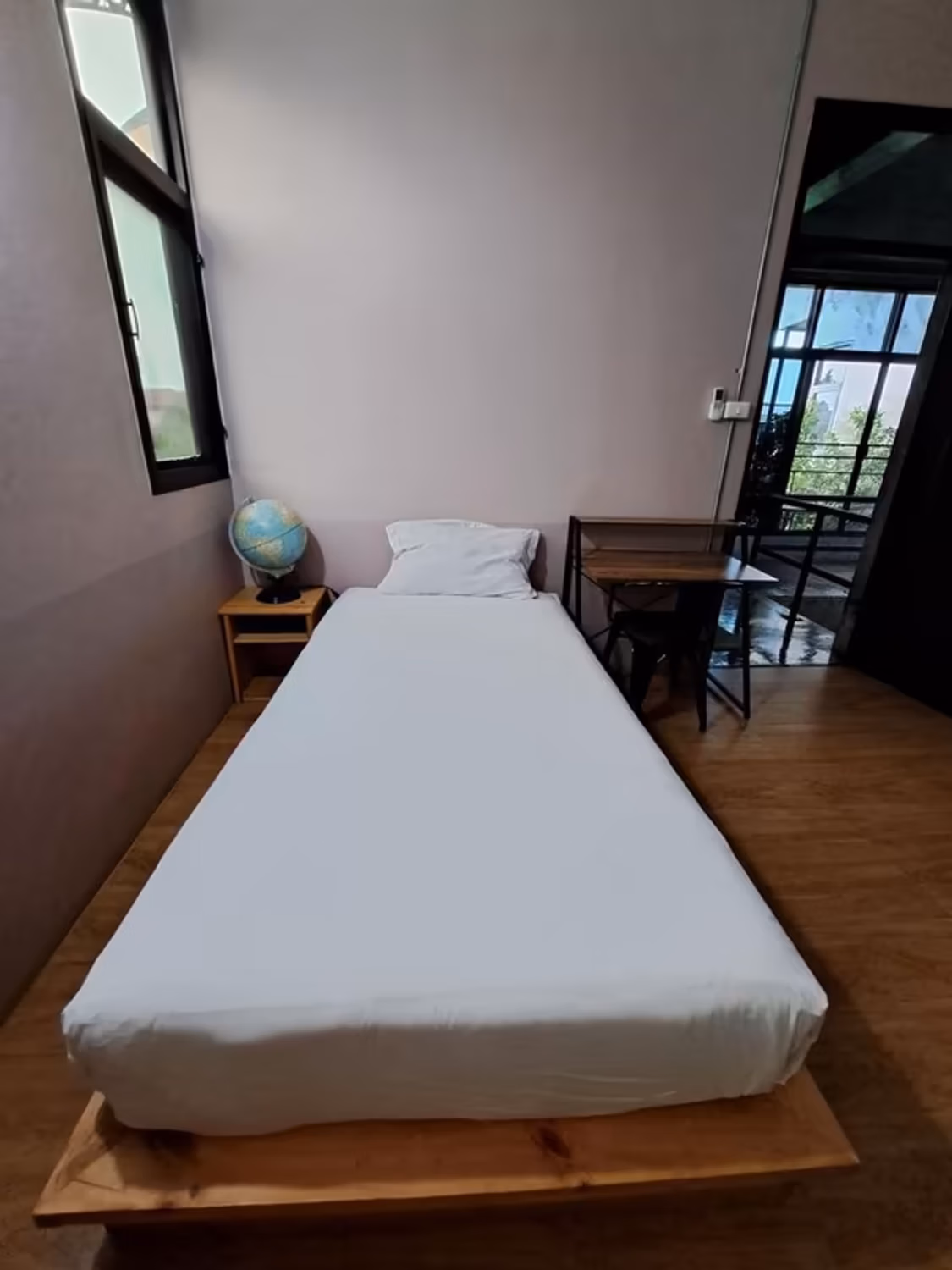 2-Story Loft Style House for Rent - Image 10