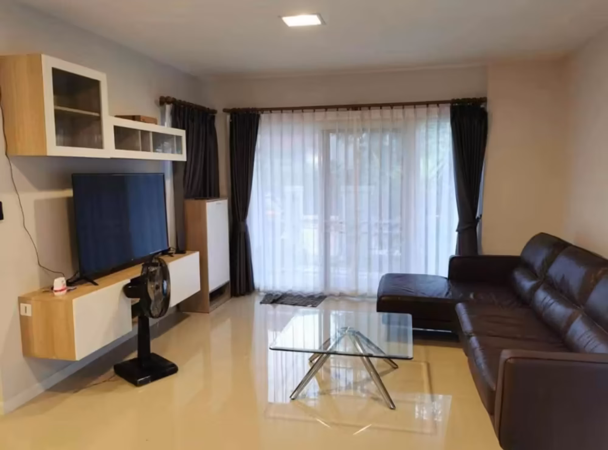3 Bedroom House - Image 8