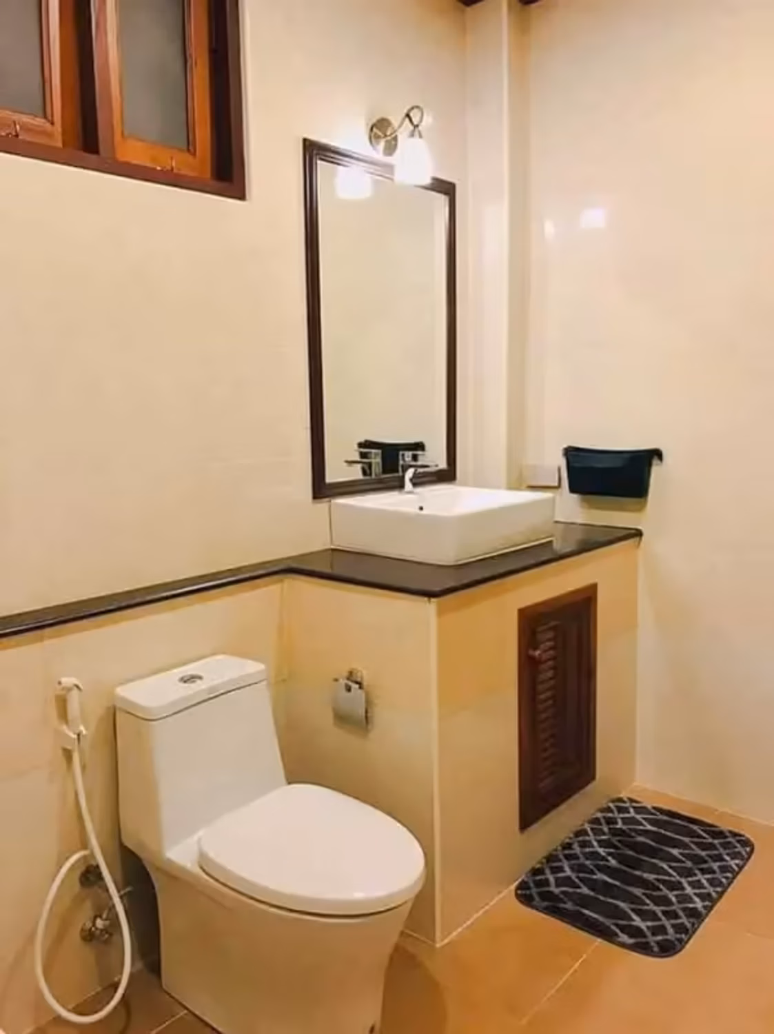 2 Bedroom House - Image 3