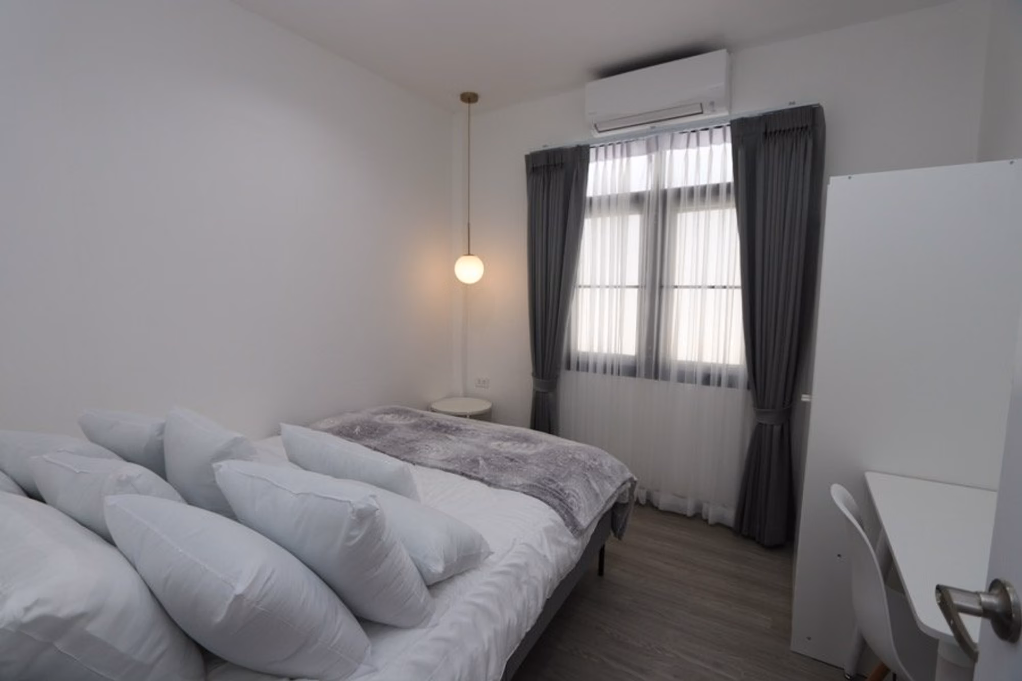 Detached House - Image 6