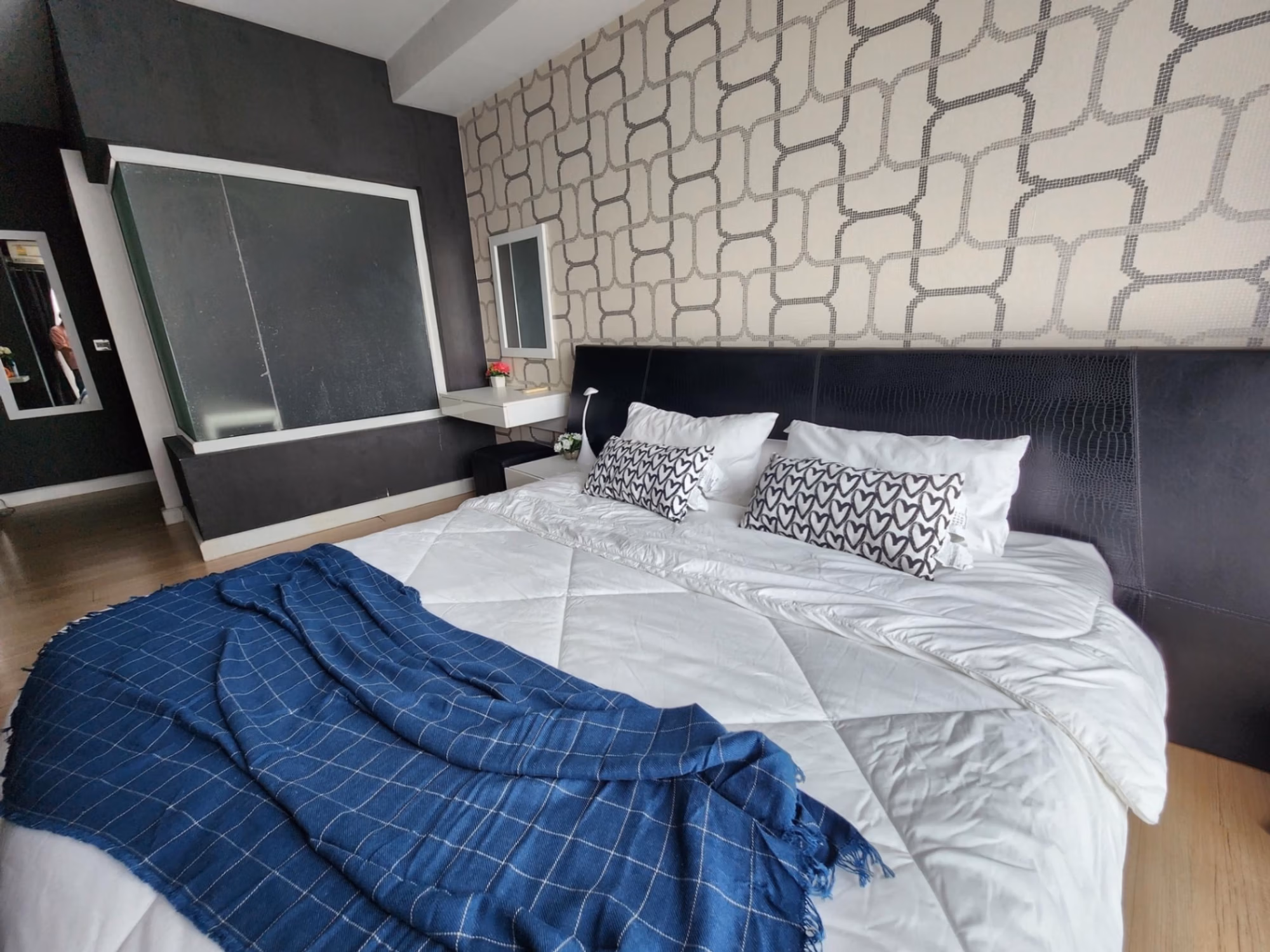 1 Bed Condo for Rent in Sathon - Image 3