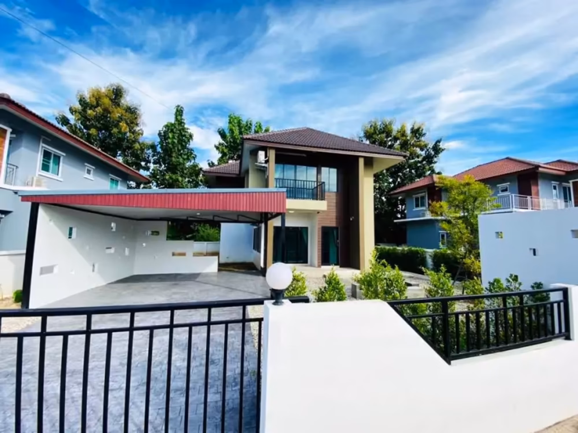 3 Bedroom House - Image 4