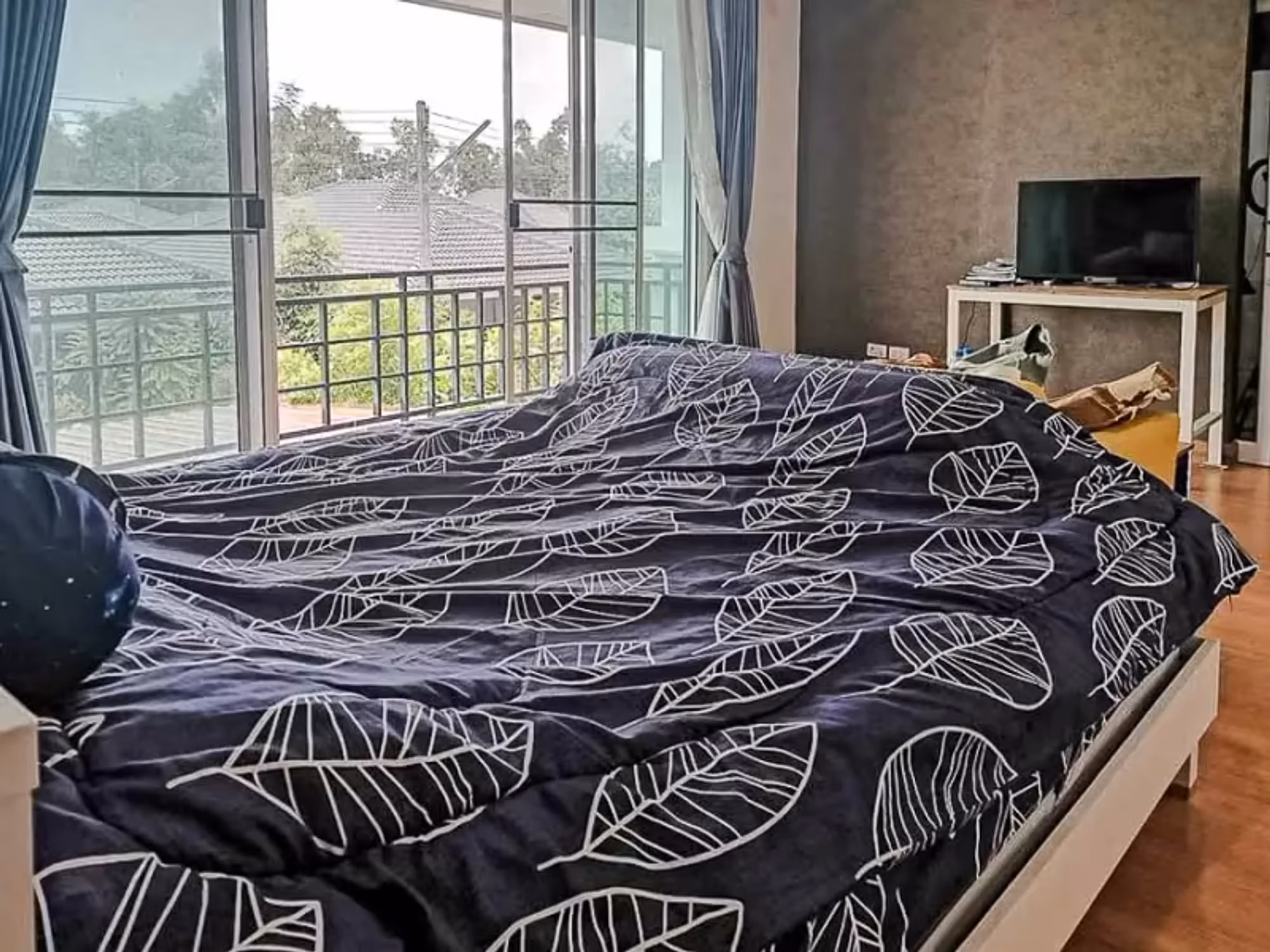 4 Bedroom House - Image 6