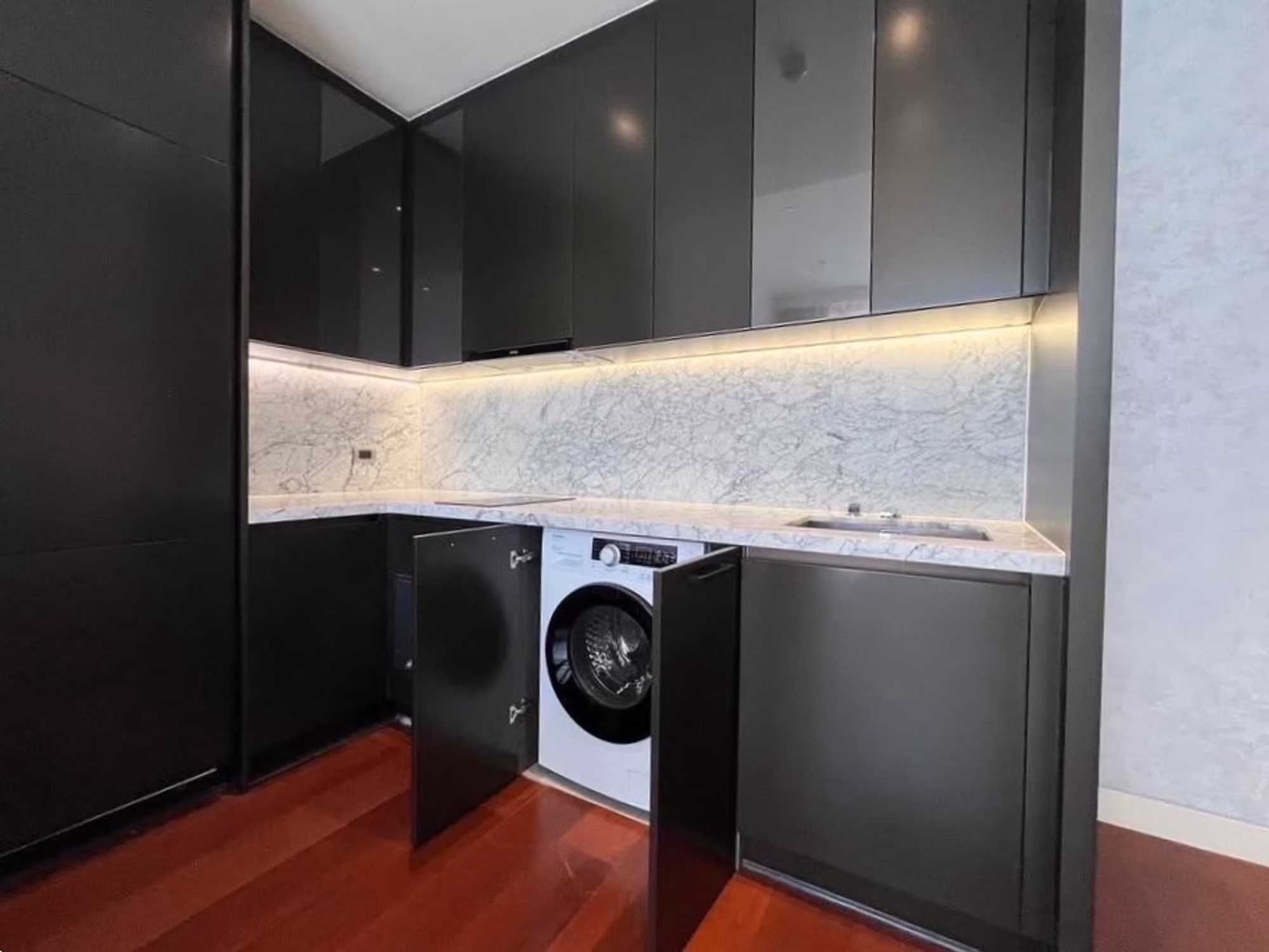 1 Bed Condo for Sale in Watthana - Image 3