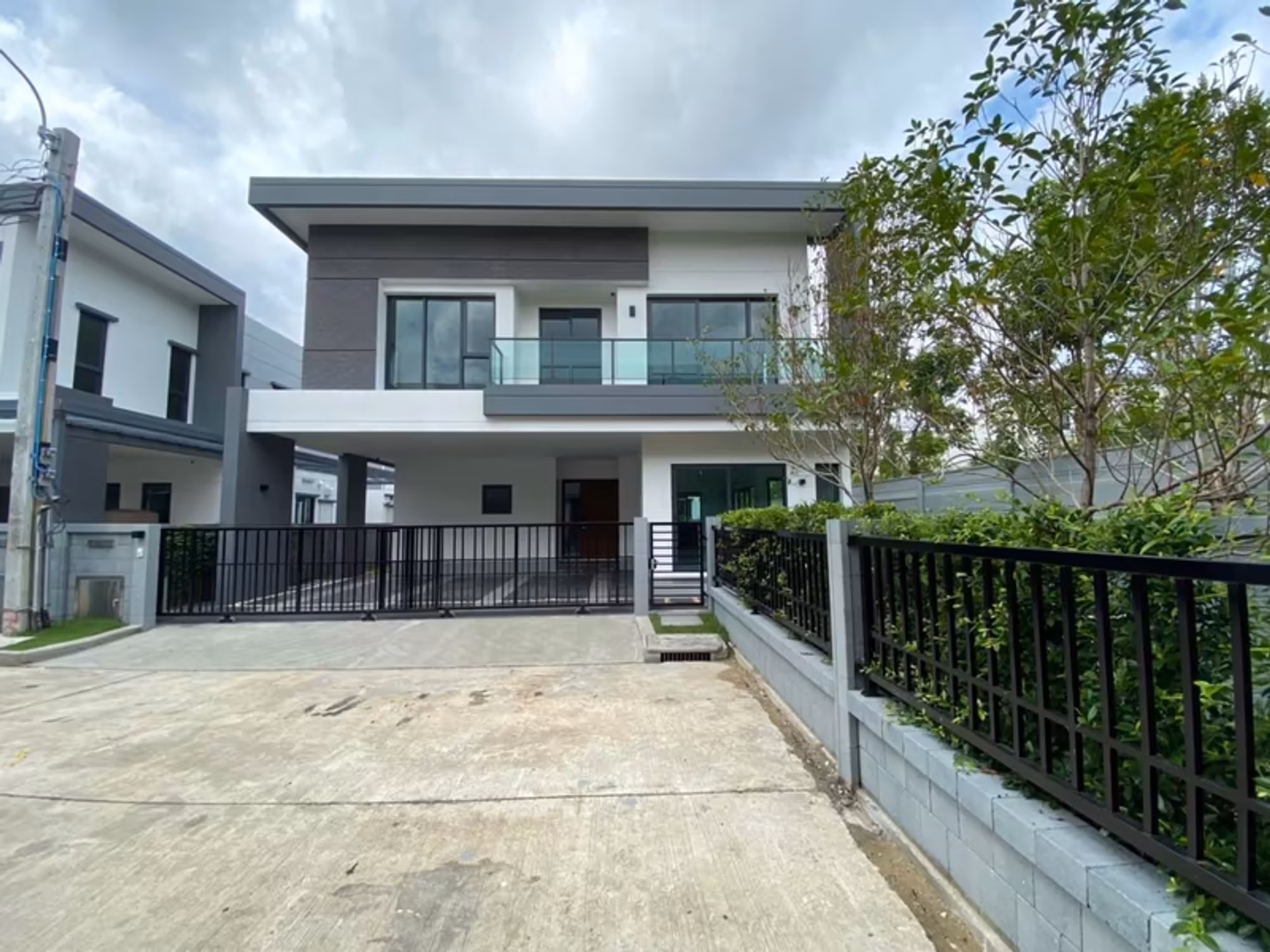 House for Sale in THE CITY SUKHUMVIT - ON NUT - Image 1