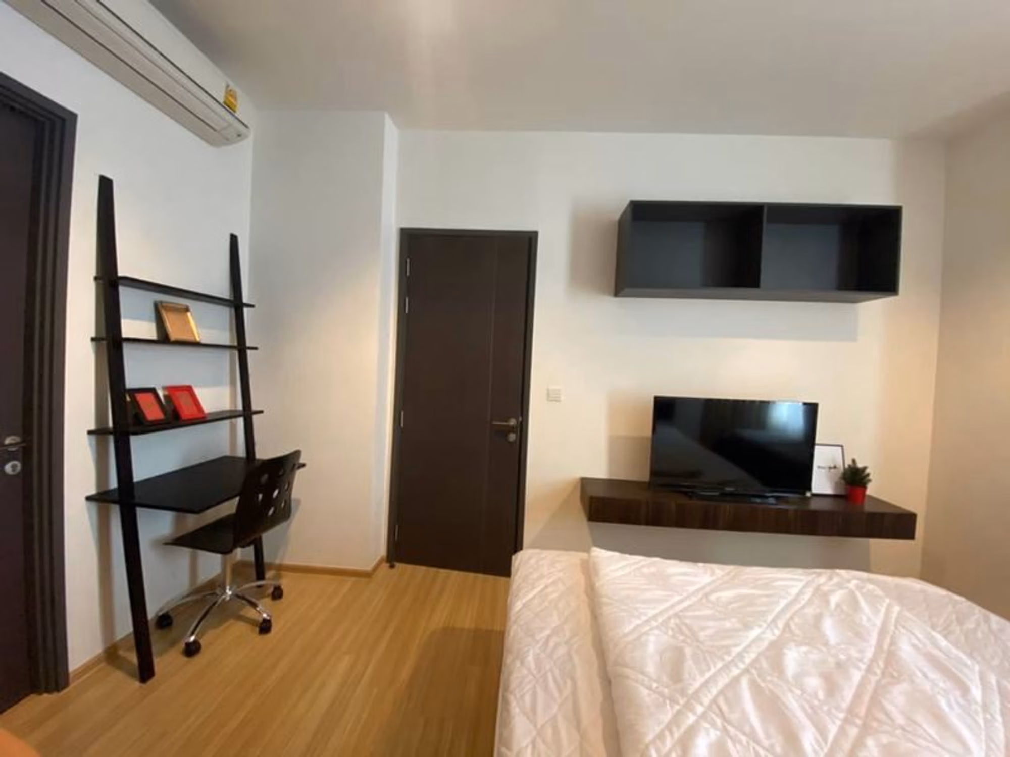 1 Bed Condo for Rent in Watthana - Image 12