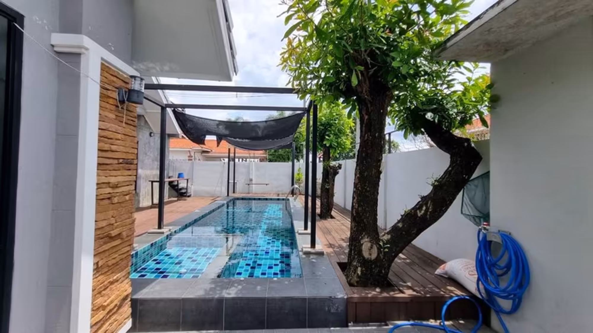 3 Bedroom House - Image 11