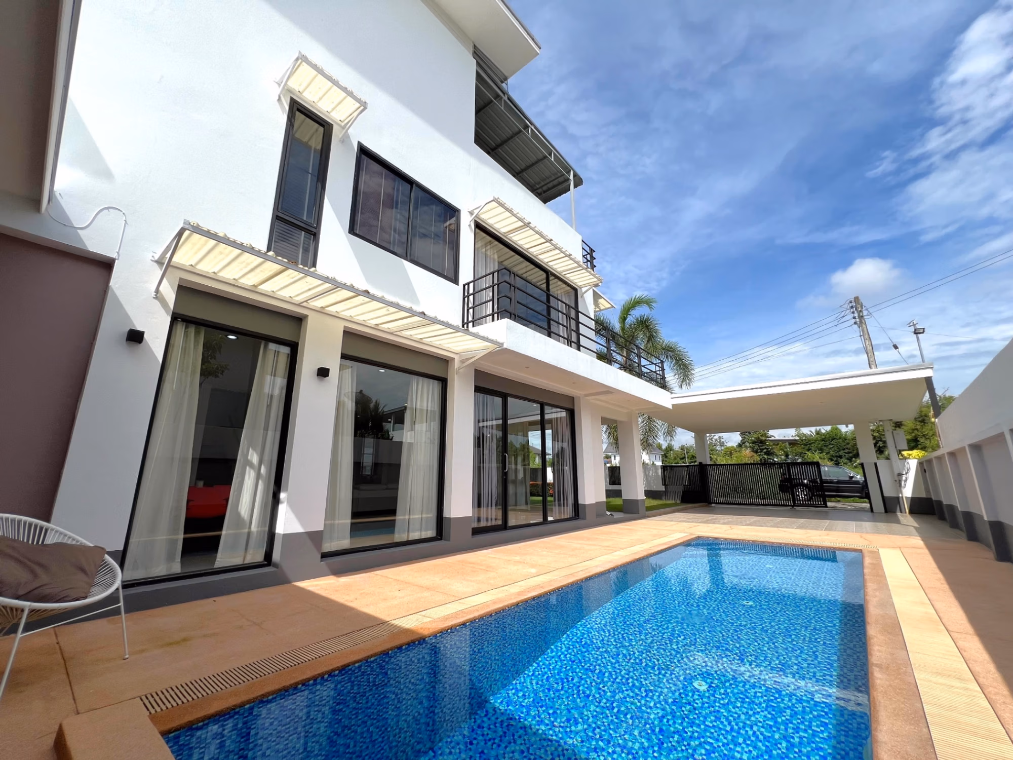 5 Bed House for Sale in Hang Dong - Image 1