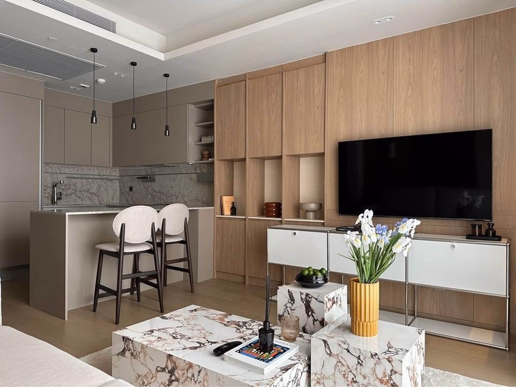 1 Bed Condo for Rent in Pathum Wan - Image 3