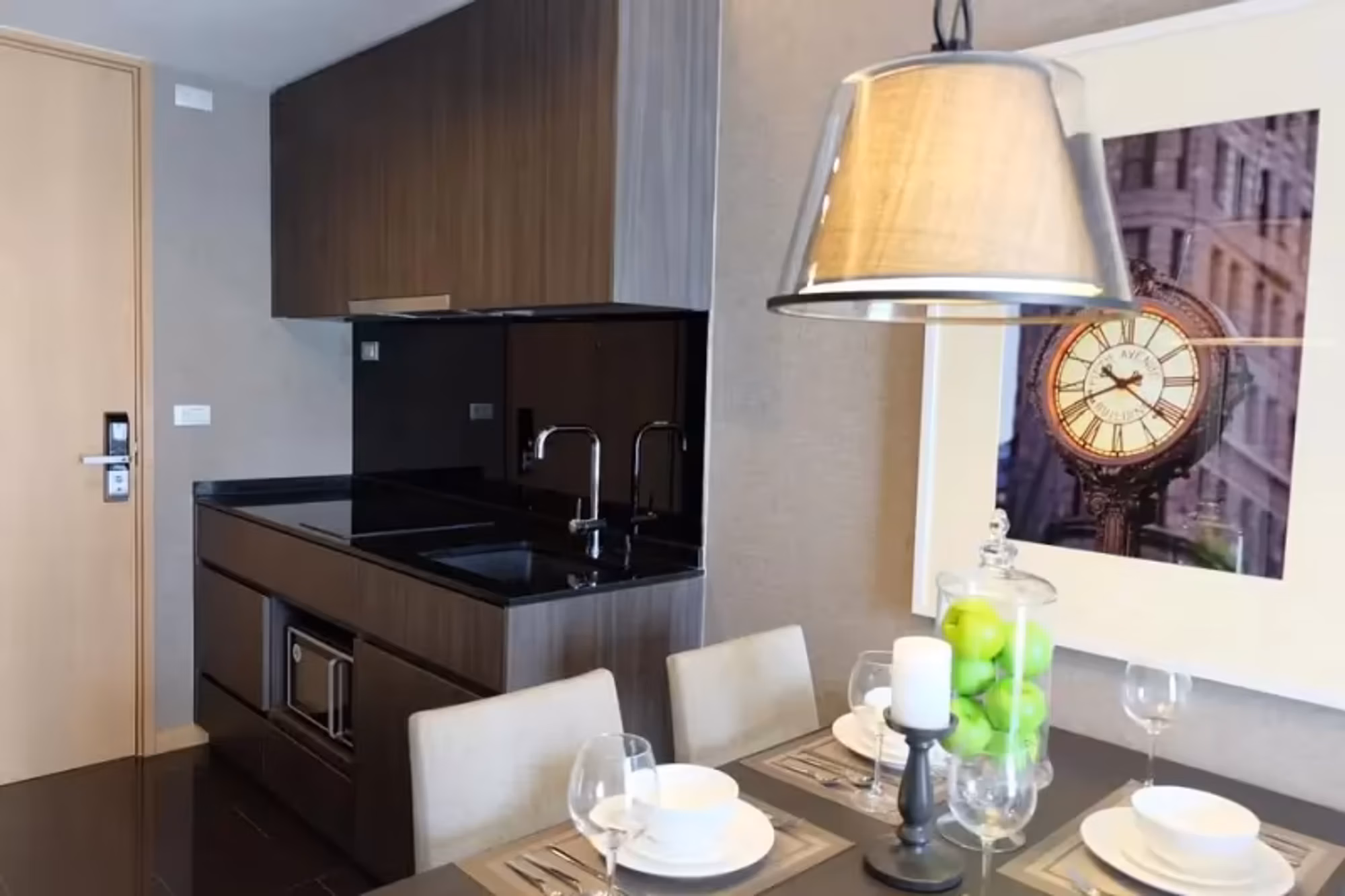 1 Bedroom Condo - Image 6