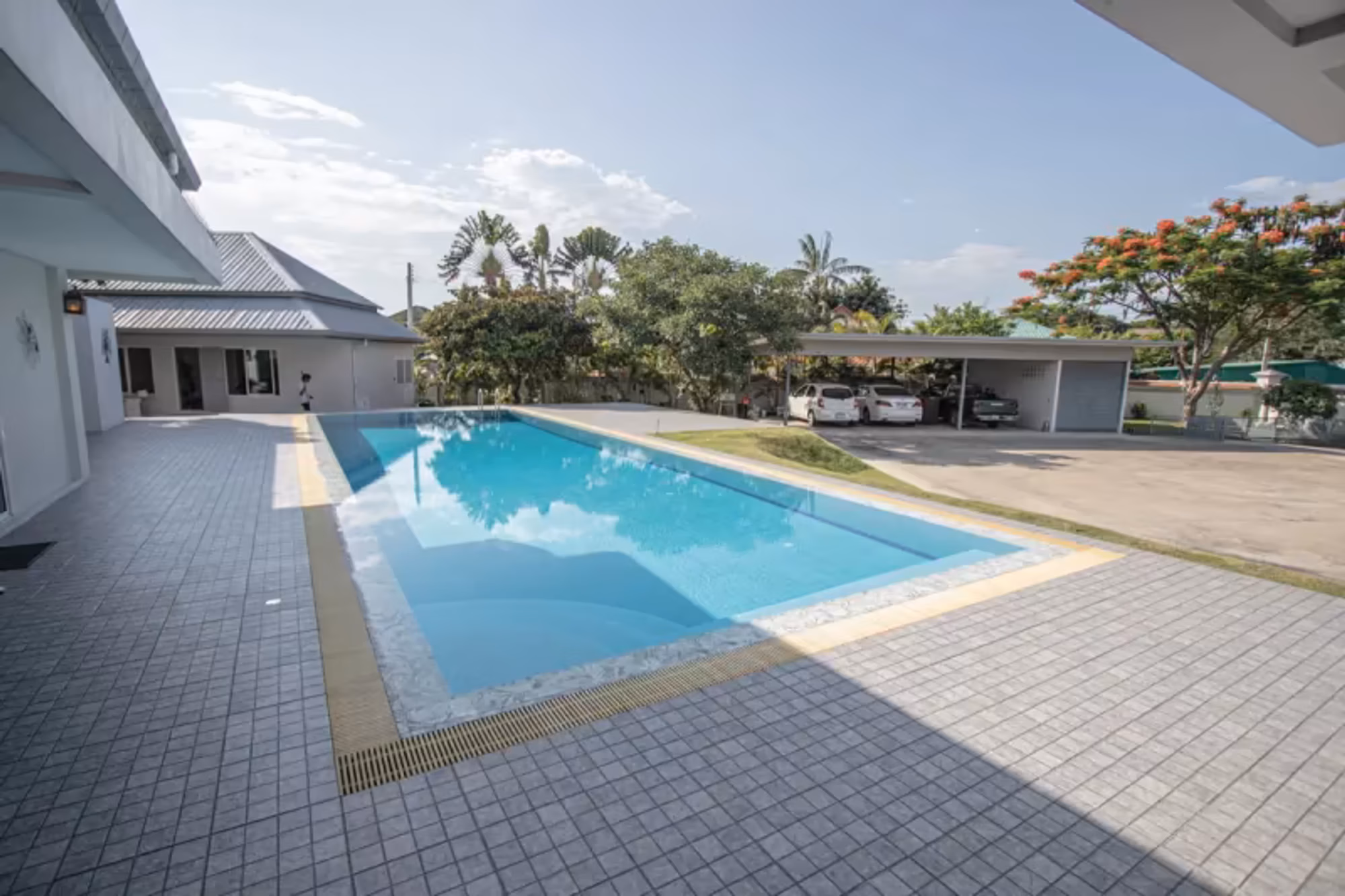 5 Bedroom House - Image 21