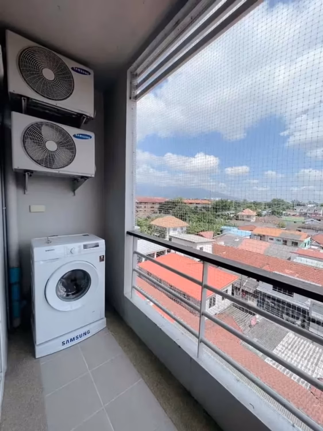 4 Bedroom Condo - Image 1