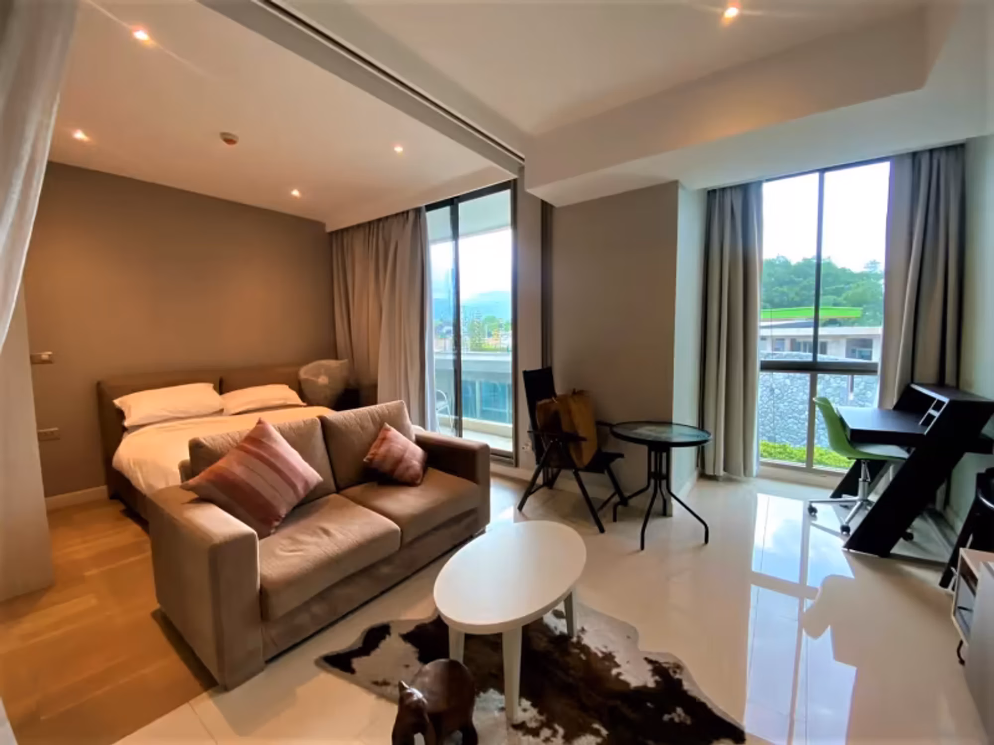 Condo - Image 13