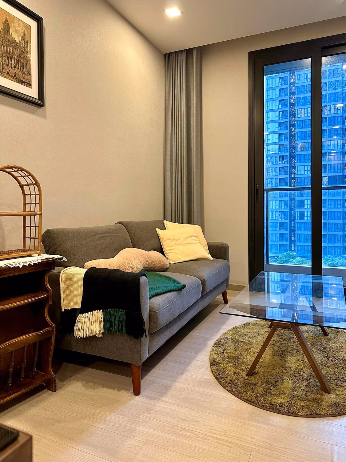 1 Bed Condo for Rent Near Phra Ram 9 MRT - Image 1